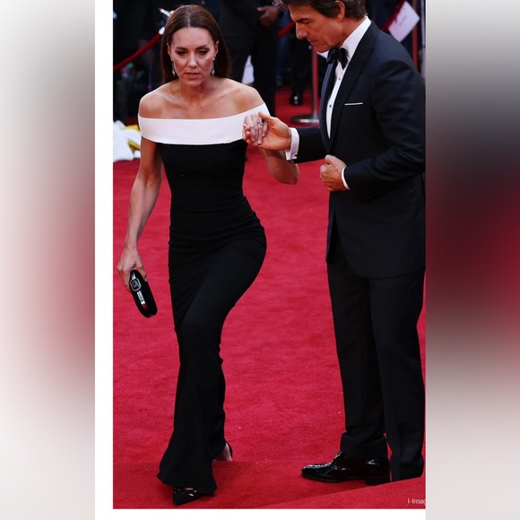 Prada Suede Nero Pointed Pumps Black Suede Wavy Cut 38.5 Kate Middleton’s Style - Picture 14 of 14